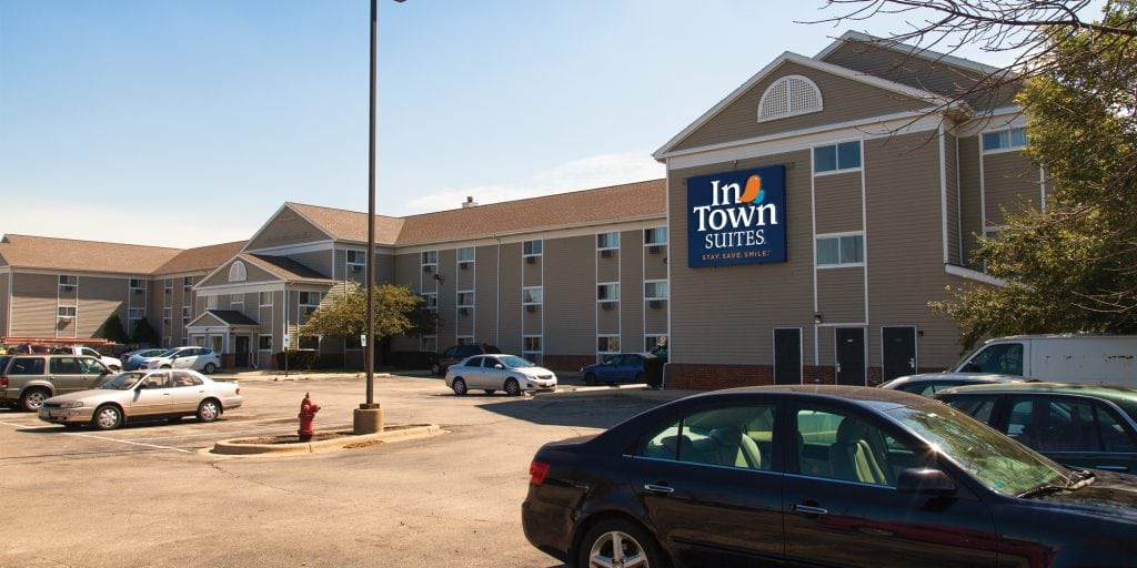 InTown Suites in Elk Grove Village is only 3 miles from O'Hare Airport.
