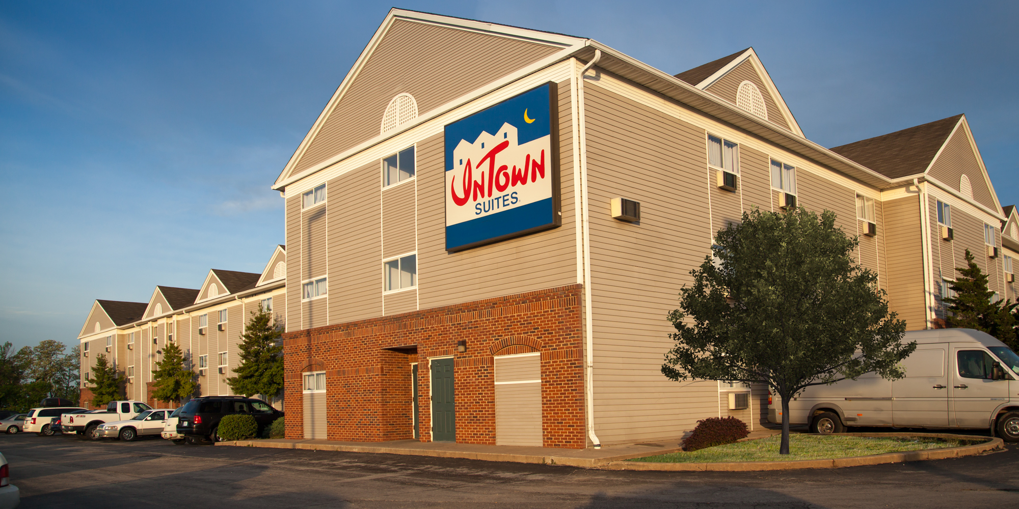 St Louis North MS Extended Stay Hotel InTown Suites St Louis North MS Extended Stay Hotel InTown Suites