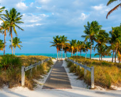 Tarifas semanales baratas en florida - Florida Beach acceso