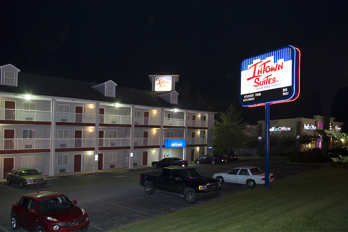 Louisville Airport, KY Extended Stay Hotel InTown Suites